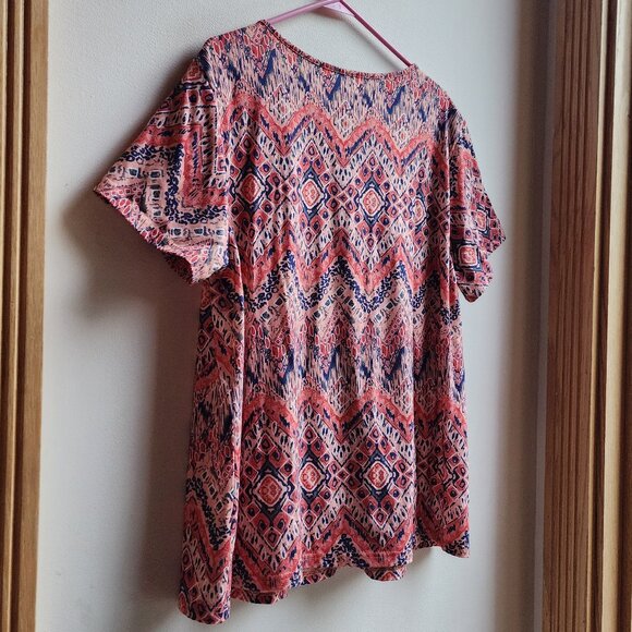 Amazon Aztec Zig-Zag Style V-Neck Shortsleeve Jersey Size 2XL - Picture 11 of 14